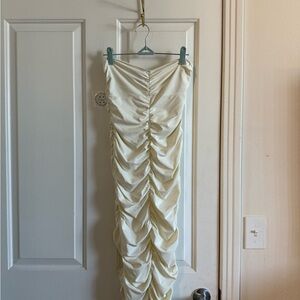 Elegant White Ruched Bodycon Dress